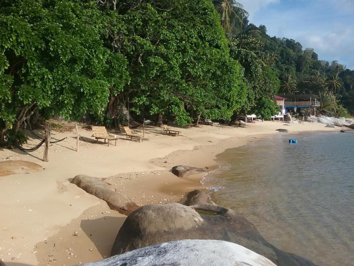 Bungkil Place Hotel Tioman island Exterior photo